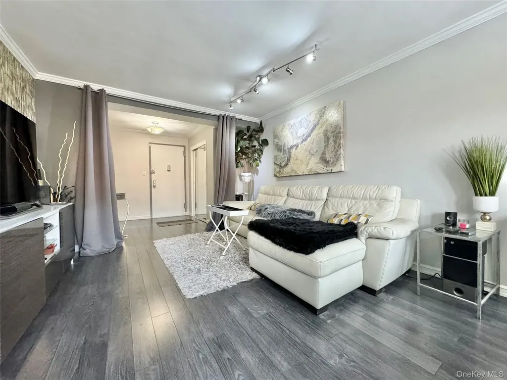 84-09 155th Avenue Howard Beach NY 11414