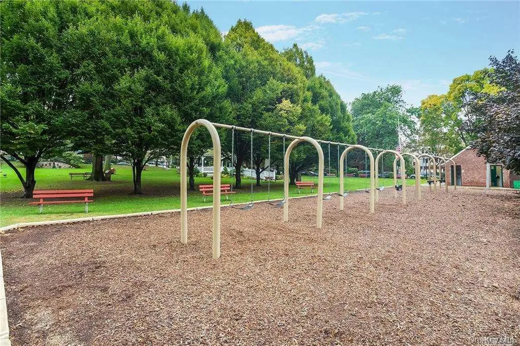 90 Schenck Avenue Great Neck NY 11021