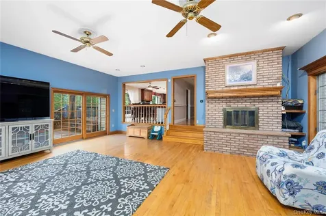 17 Stonegate Drive Hyde Park NY 12538