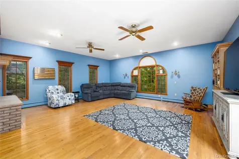 17 Stonegate Drive Hyde Park NY 12538