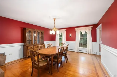 17 Stonegate Drive Hyde Park NY 12538