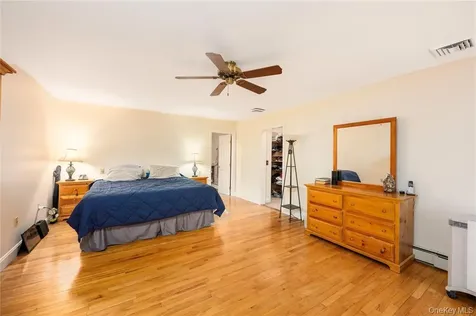 17 Stonegate Drive Hyde Park NY 12538