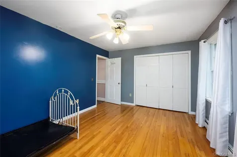 17 Stonegate Drive Hyde Park NY 12538