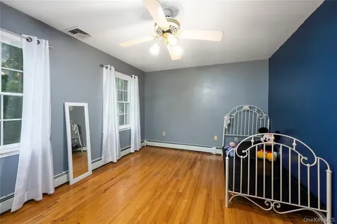 17 Stonegate Drive Hyde Park NY 12538