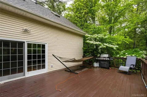 17 Stonegate Drive Hyde Park NY 12538