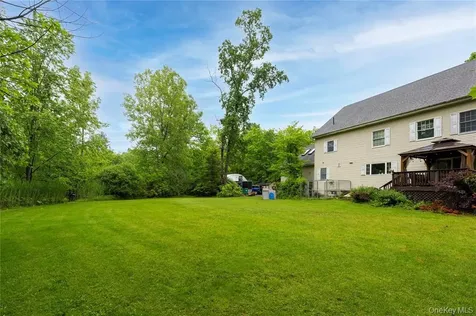 17 Stonegate Drive Hyde Park NY 12538