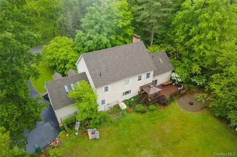 17 Stonegate Drive Hyde Park NY 12538