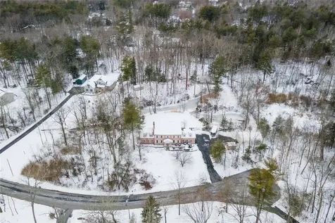 17 Stonegate Drive Hyde Park NY 12538