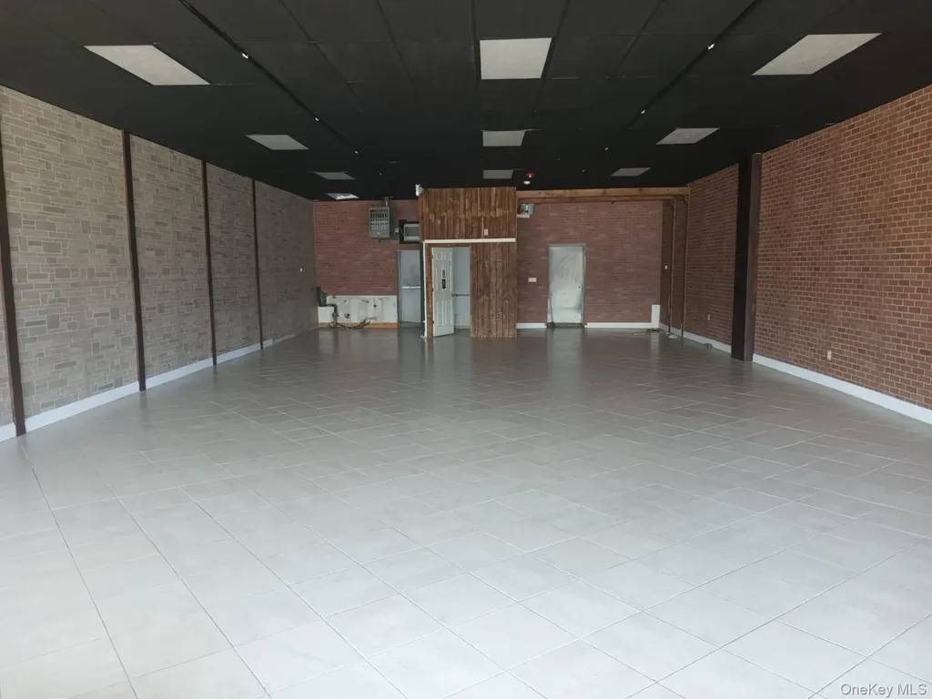 420 Sunrise Highway Lynbrook NY 11563