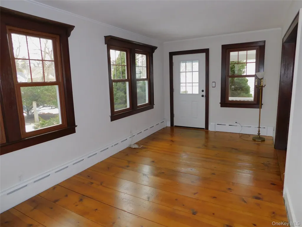 84 Cedar Road Wading River NY 11792
