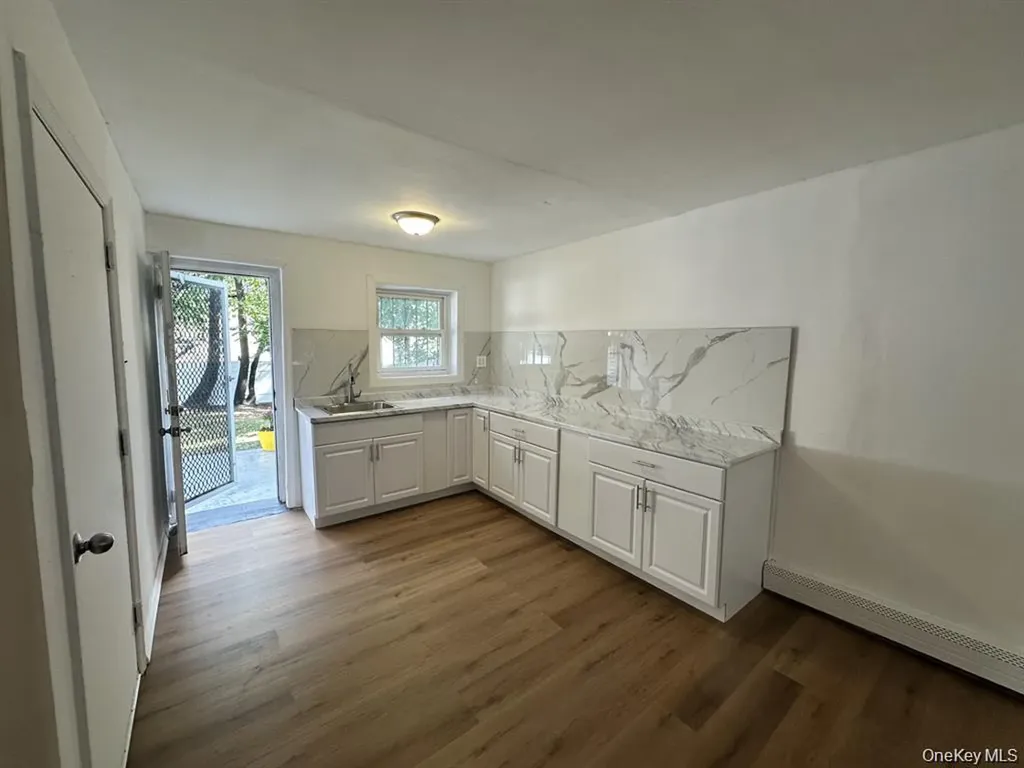 1045 E 228th Street Bronx NY 10466
