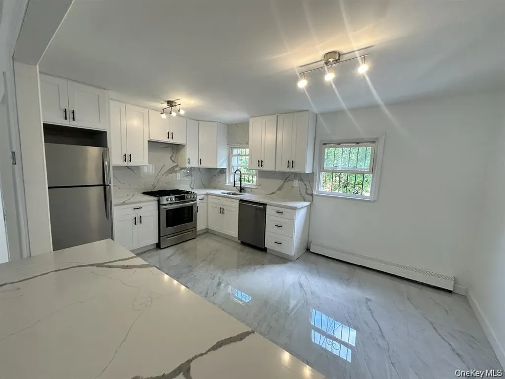 1045 E 228th Street Bronx NY 10466