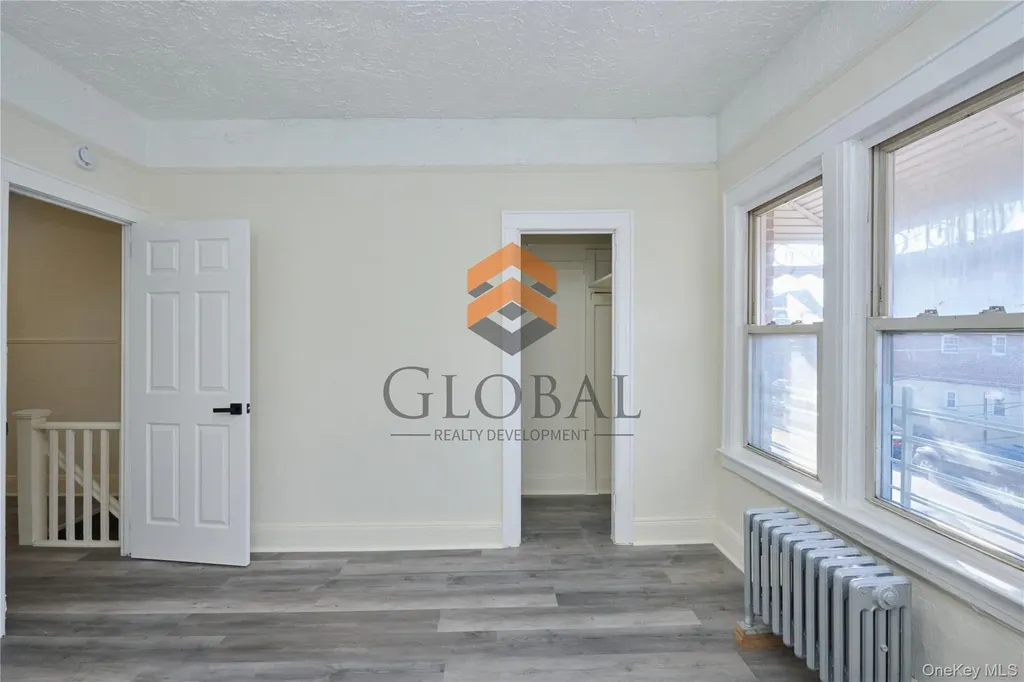 865 E 215th Street Bronx NY 10467