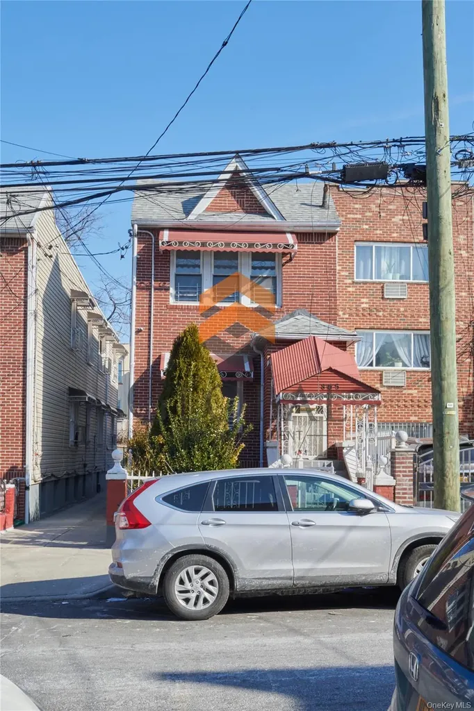 865 E 215th Street Bronx NY 10467