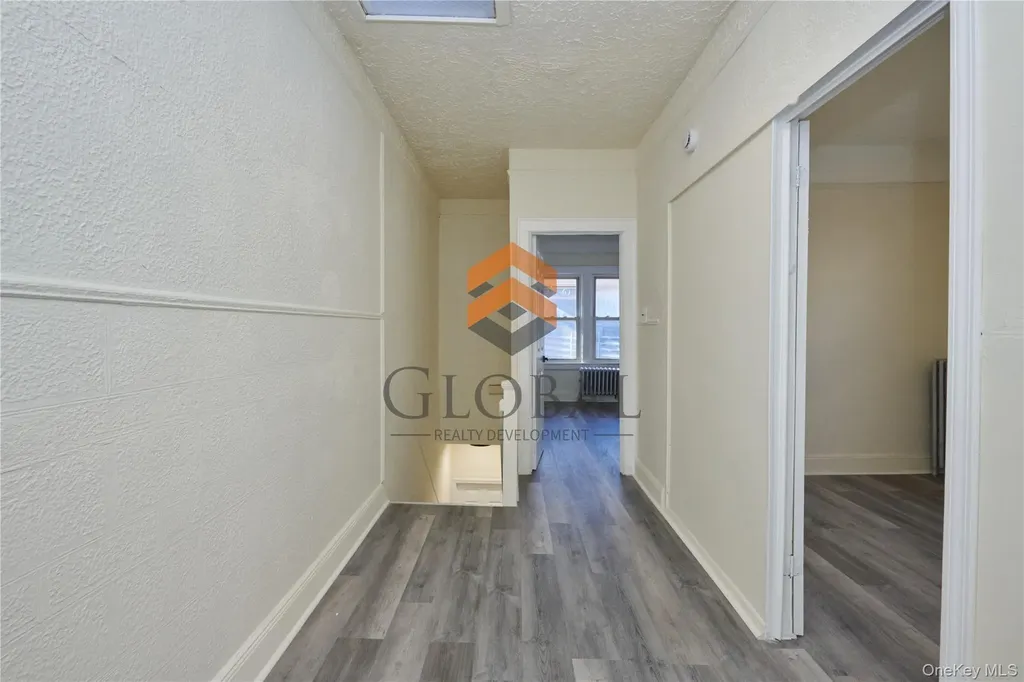 865 E 215th Street Bronx NY 10467