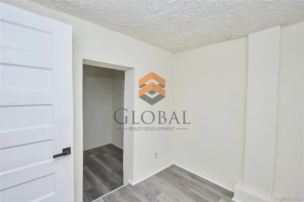 865 E 215th Street Bronx NY 10467