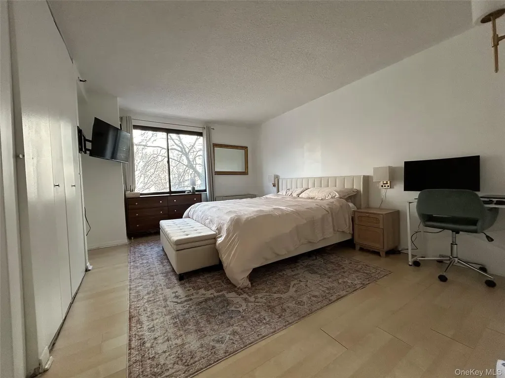 10 Cottage Place White Plains NY 10601