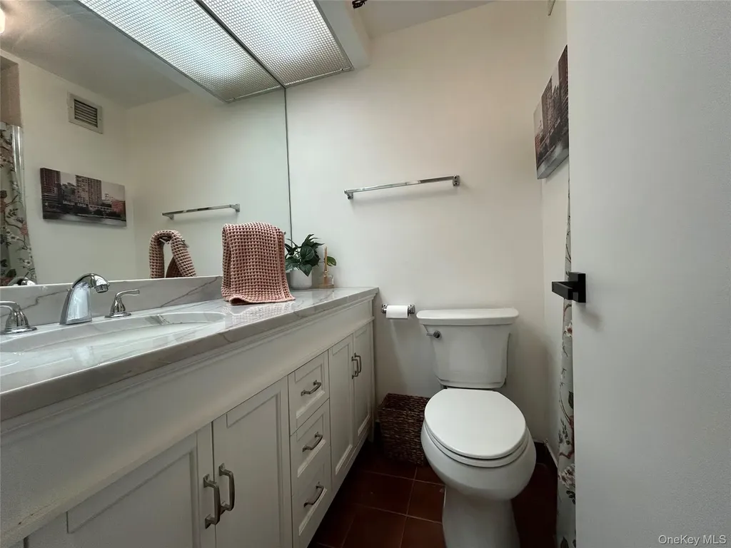10 Cottage Place White Plains NY 10601
