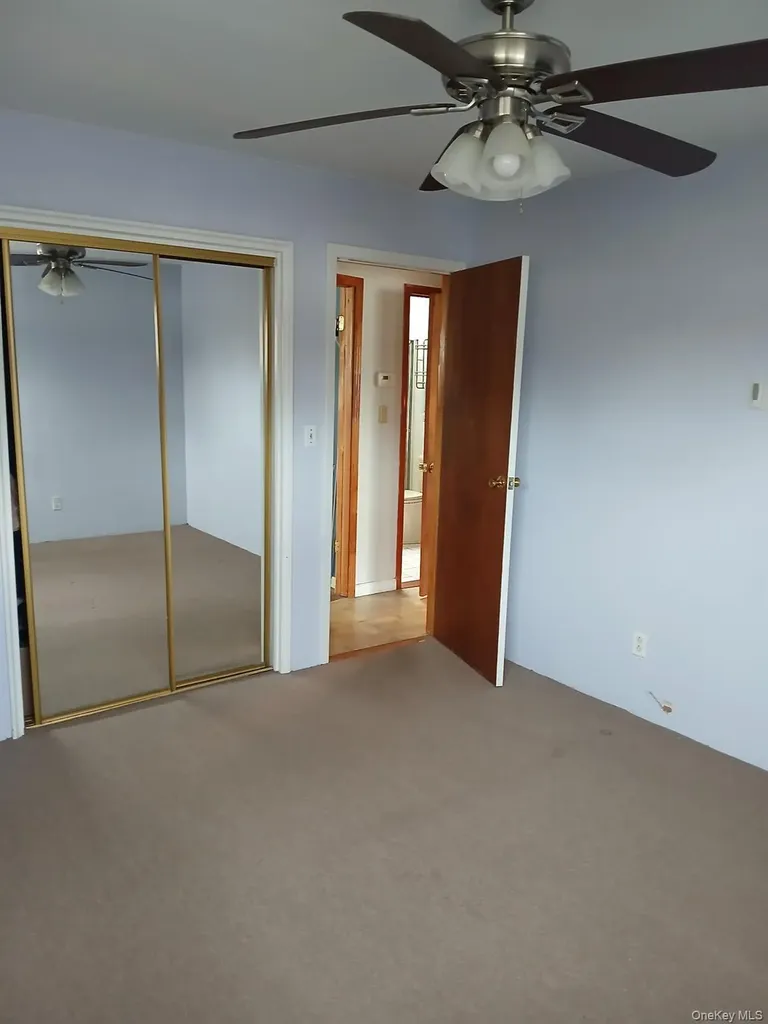 413 37th Street Lindenhurst NY 11757