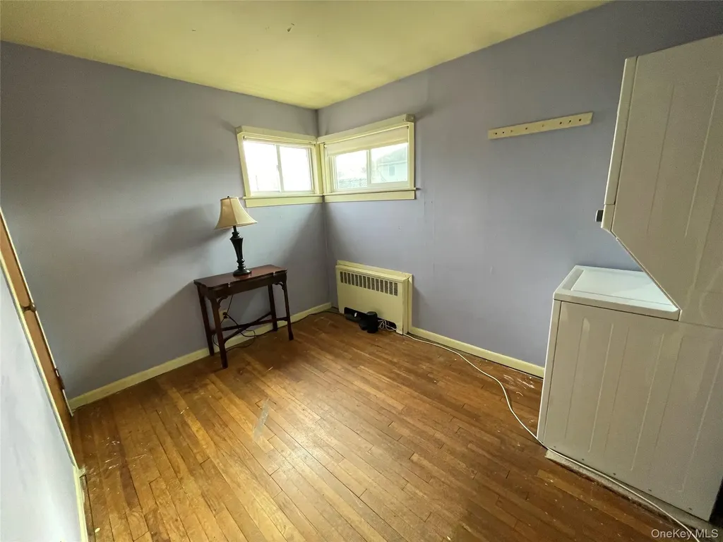 413 37th Street Lindenhurst NY 11757