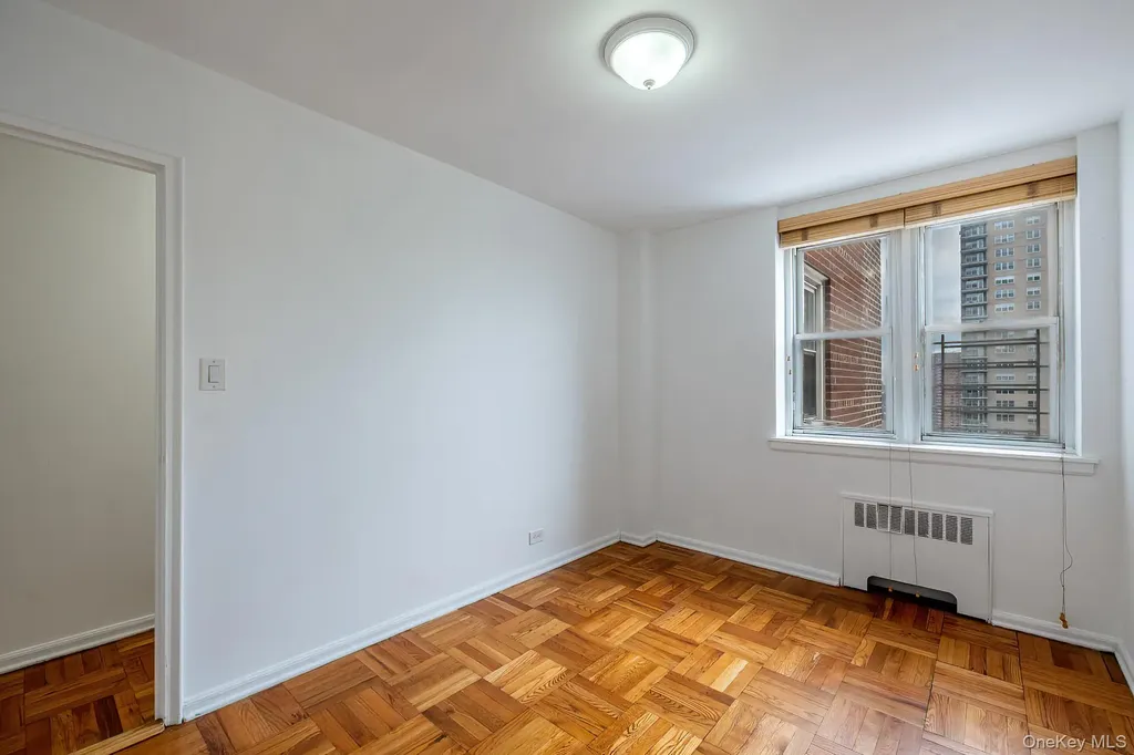 60 Knolls Crescent Bronx NY 10463
