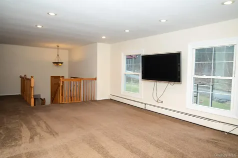 172 Farmingdale Road Blooming Grove NY 10914