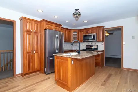 172 Farmingdale Road Blooming Grove NY 10914