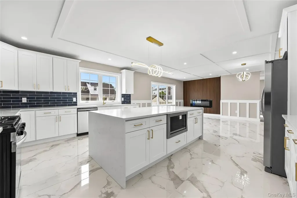 311 Lyon Street Valley Stream NY 11580