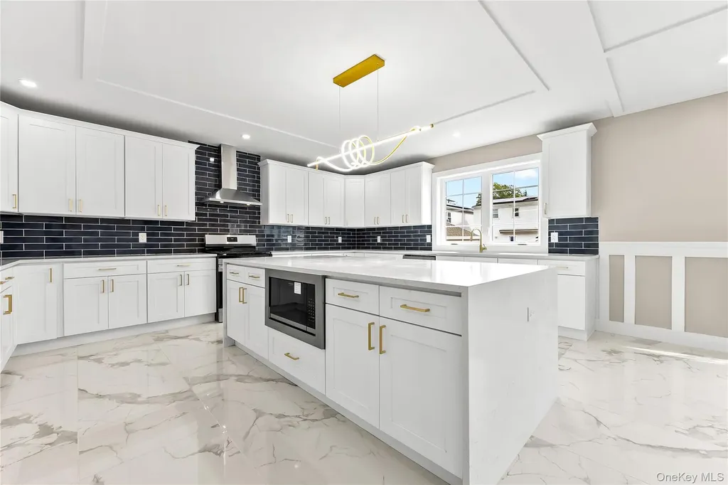 311 Lyon Street Valley Stream NY 11580