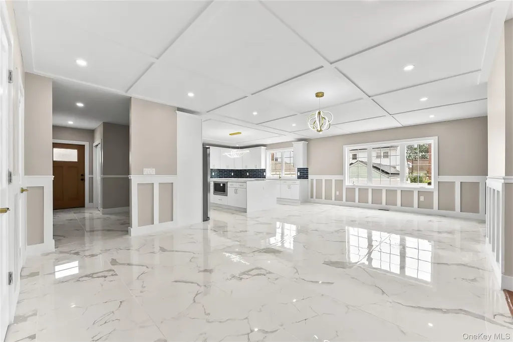 311 Lyon Street Valley Stream NY 11580