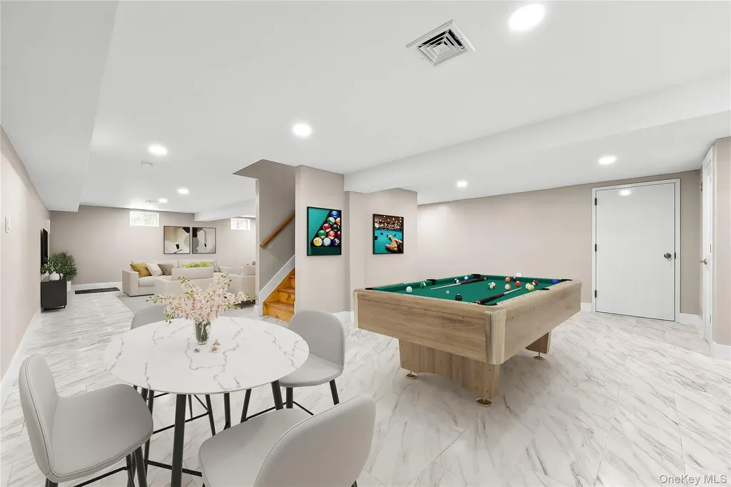 311 Lyon Street Valley Stream NY 11580