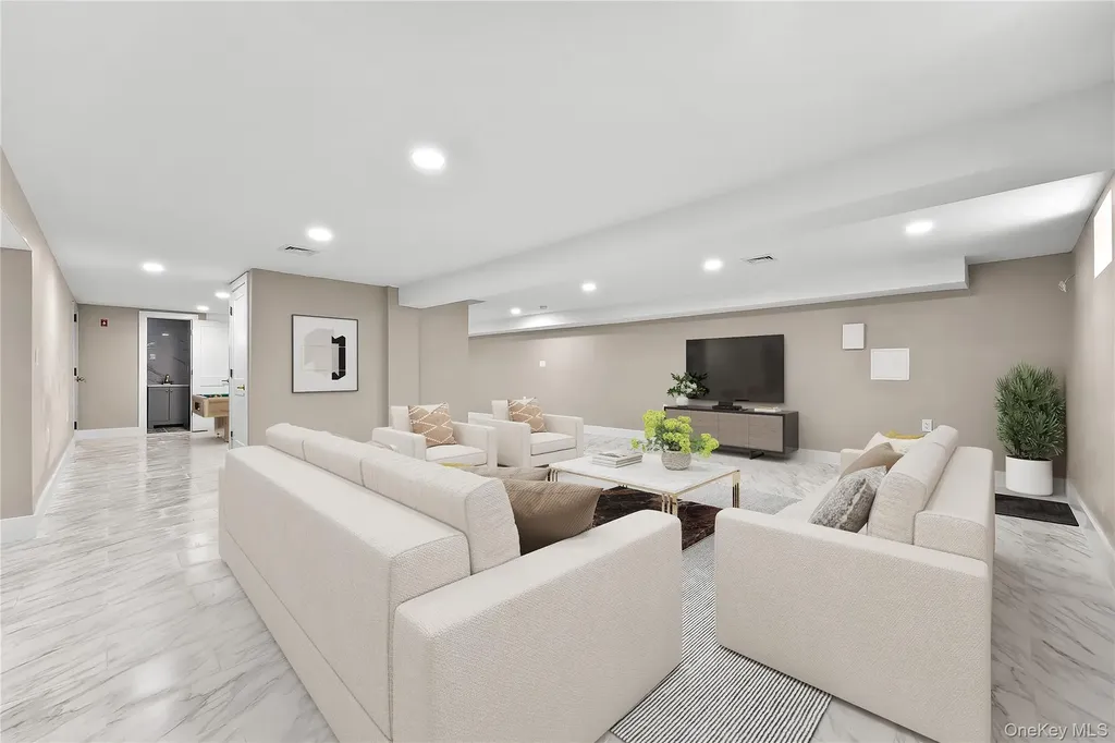311 Lyon Street Valley Stream NY 11580