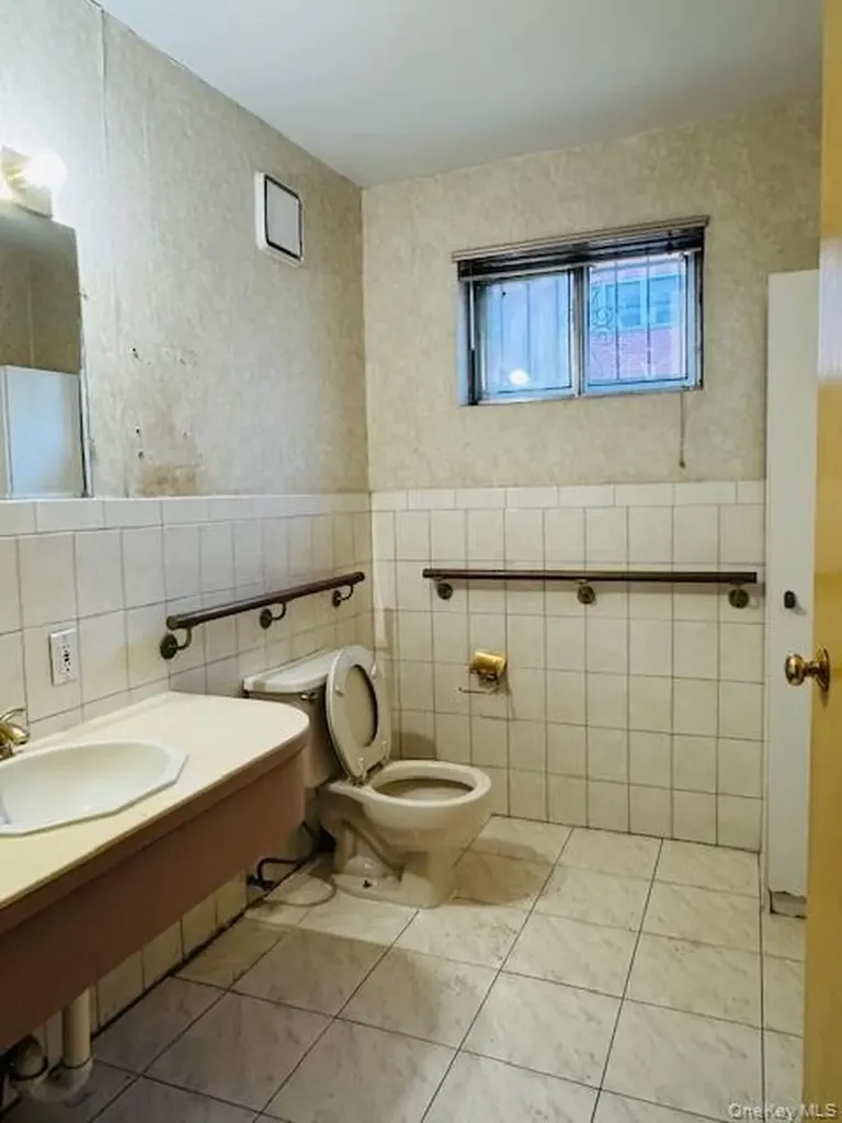 94-02 57th Avenue Elmhurst NY 11373