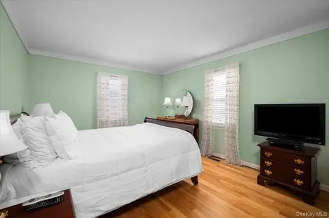 125 Travers Avenue Mamaroneck NY 10543