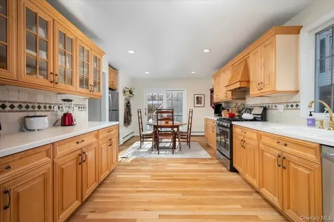 125 Travers Avenue Mamaroneck NY 10543