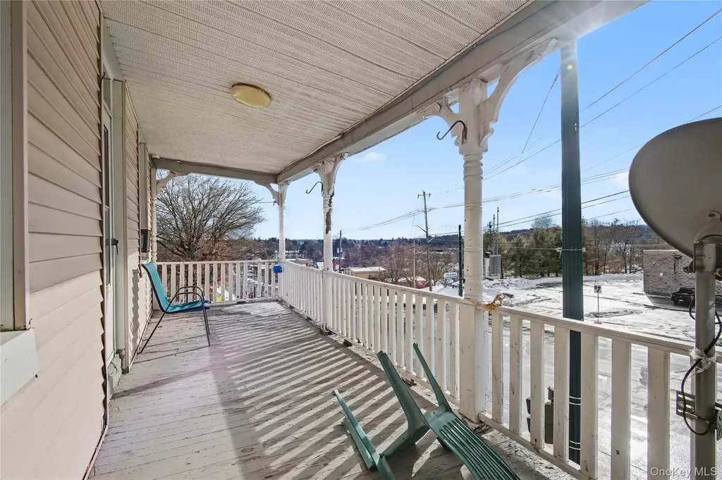 384-386 Broadway Monticello NY 12701