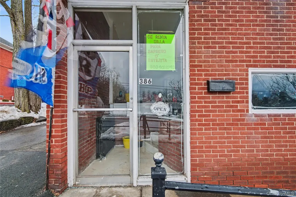 384-386 Broadway Monticello NY 12701