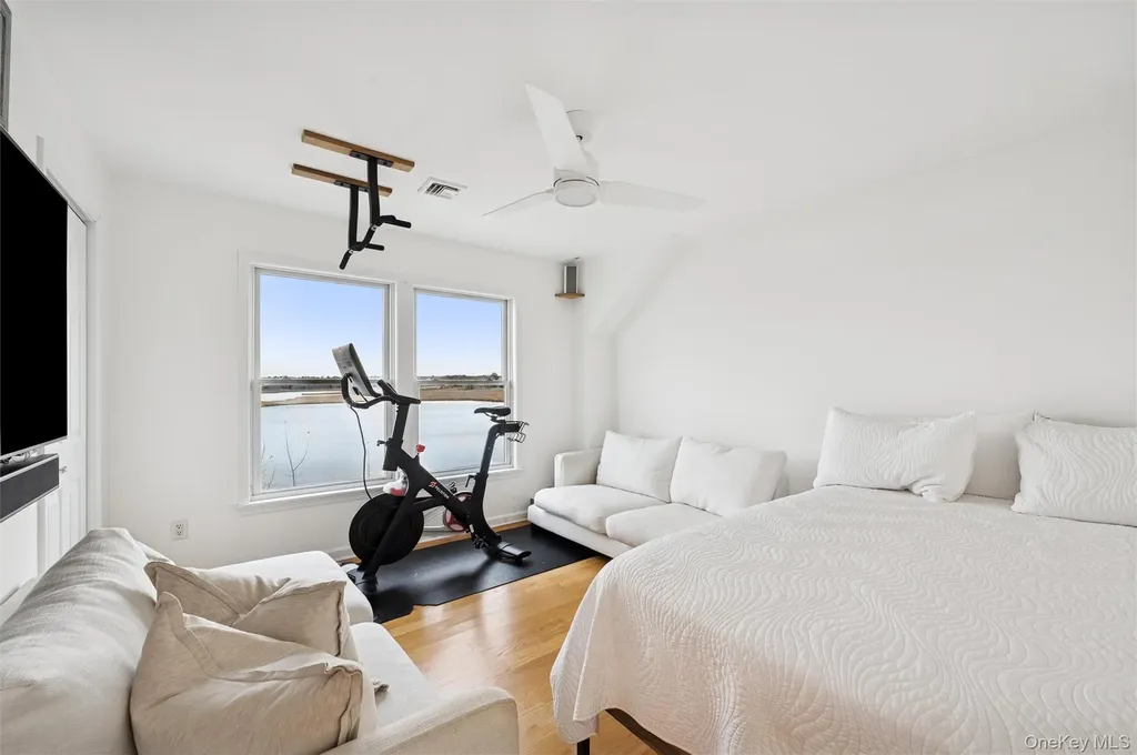 112 Pine Avenue Flanders NY 11901
