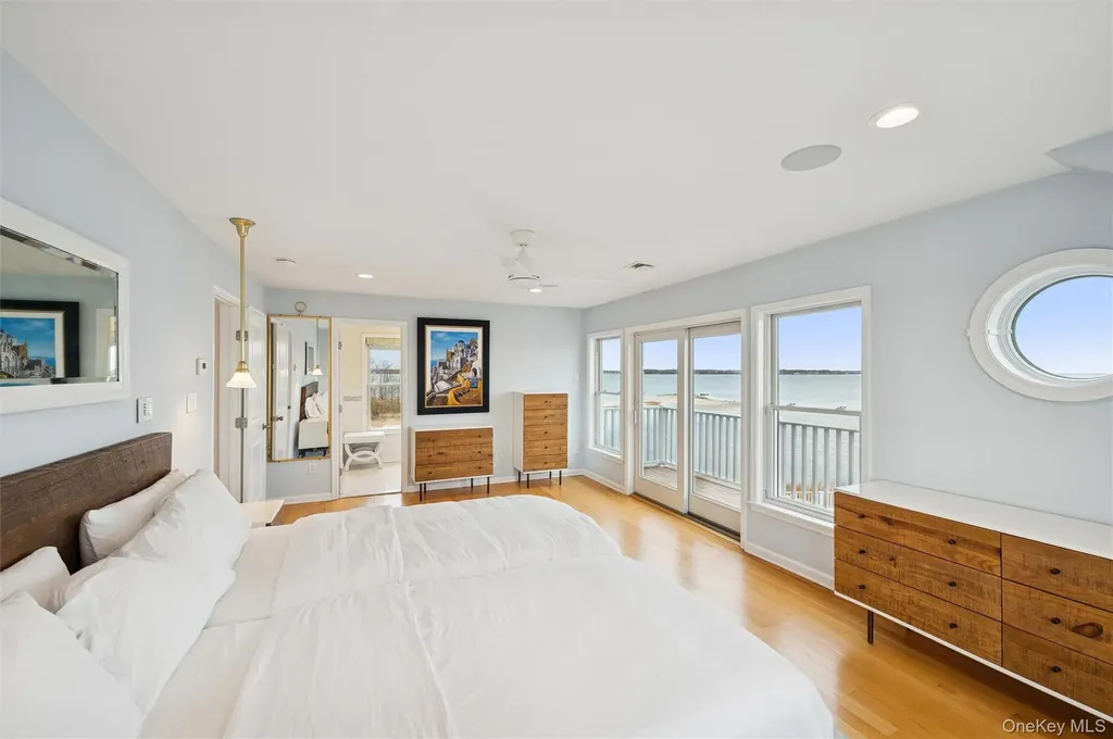 112 Pine Avenue Flanders NY 11901