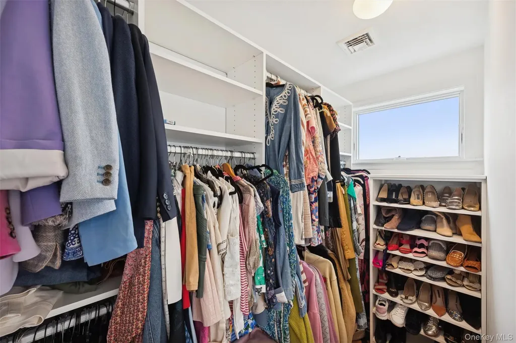112 Pine Avenue Flanders NY 11901