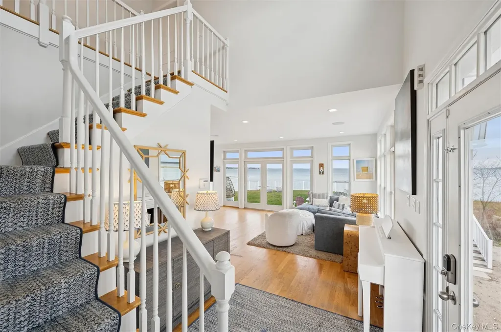 112 Pine Avenue Flanders NY 11901