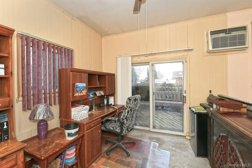 175 Woods Road North Babylon NY 11703