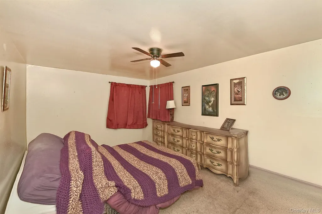 175 Woods Road North Babylon NY 11703