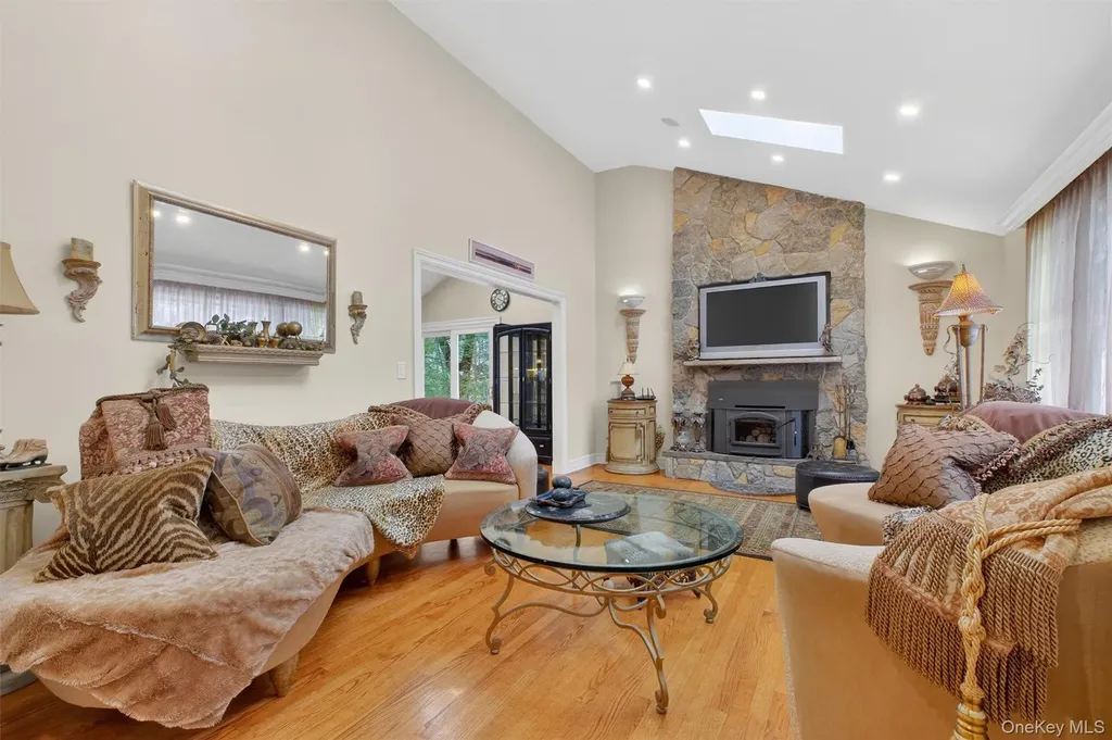 2129 Route 301 Carmel NY 10512