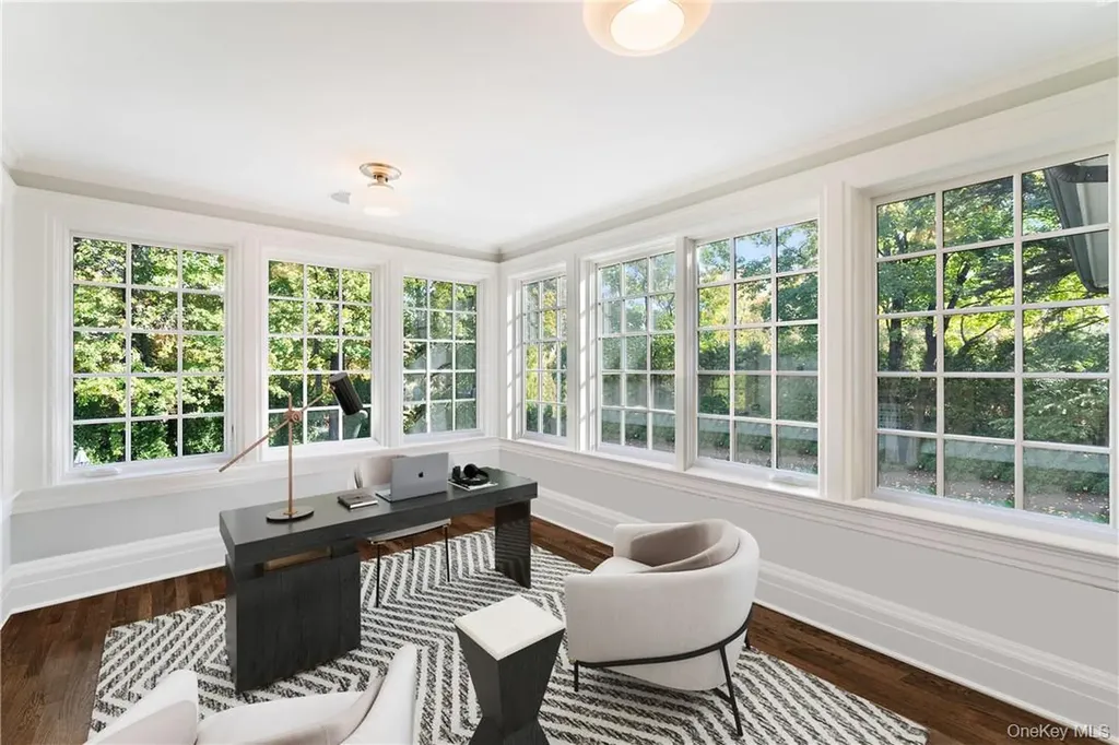100 Morris Lane Scarsdale NY 10583