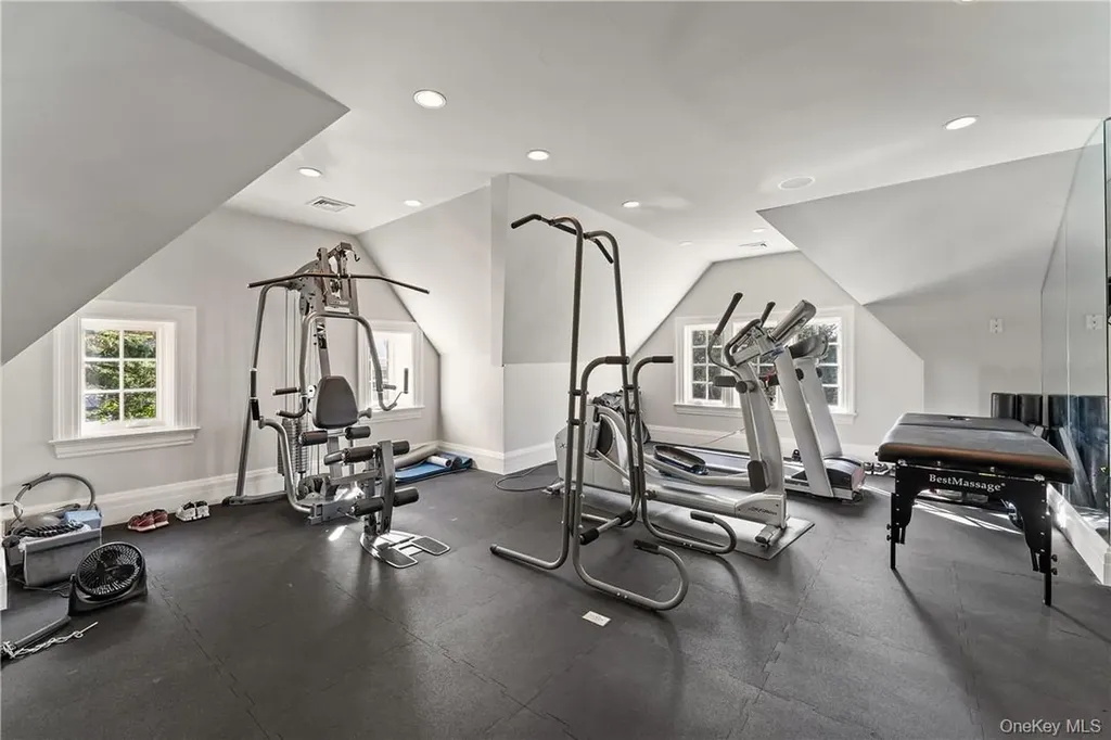 100 Morris Lane Scarsdale NY 10583