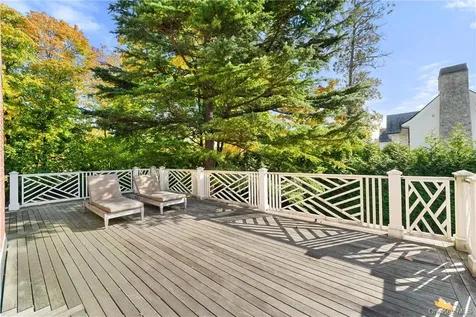 100 Morris Lane Scarsdale NY 10583