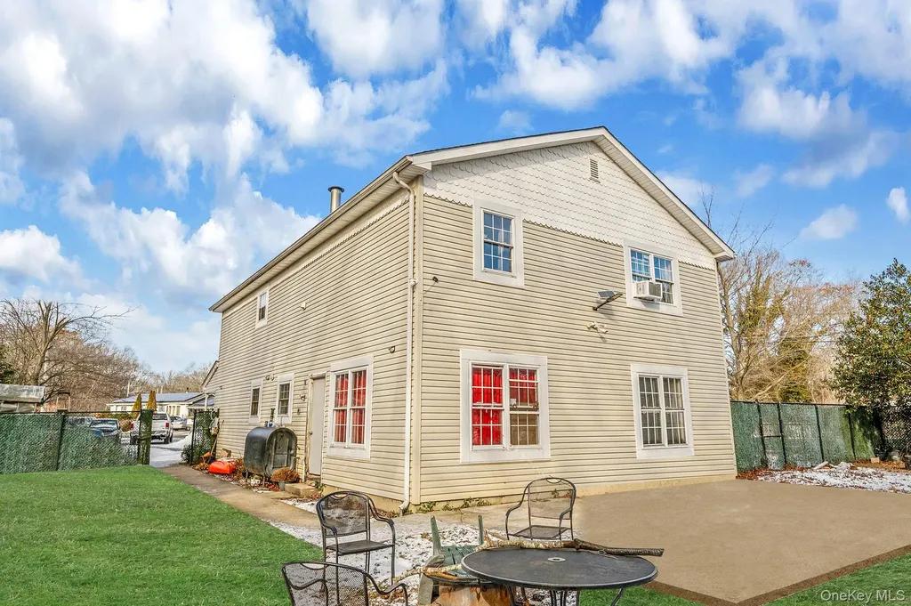 78 Eleanor Avenue Mastic NY 11950