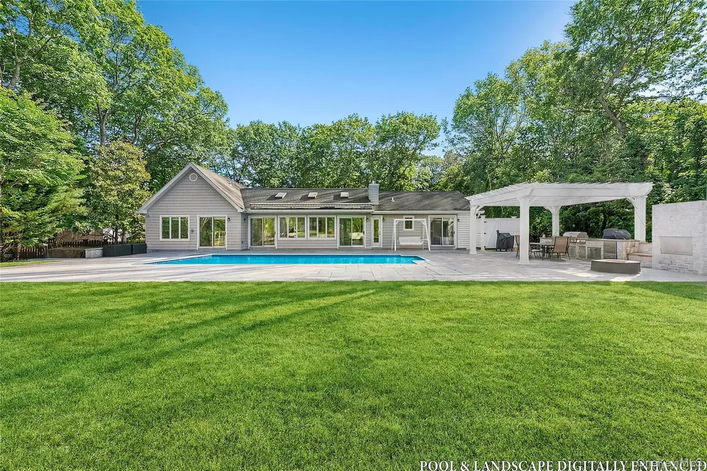 47 Bridle Path Remsenburg NY 11960