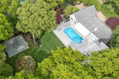 47 Bridle Path Remsenburg NY 11960